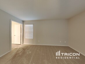 7618 Crestway Ridge in San Antonio, TX - Building Photo - Building Photo