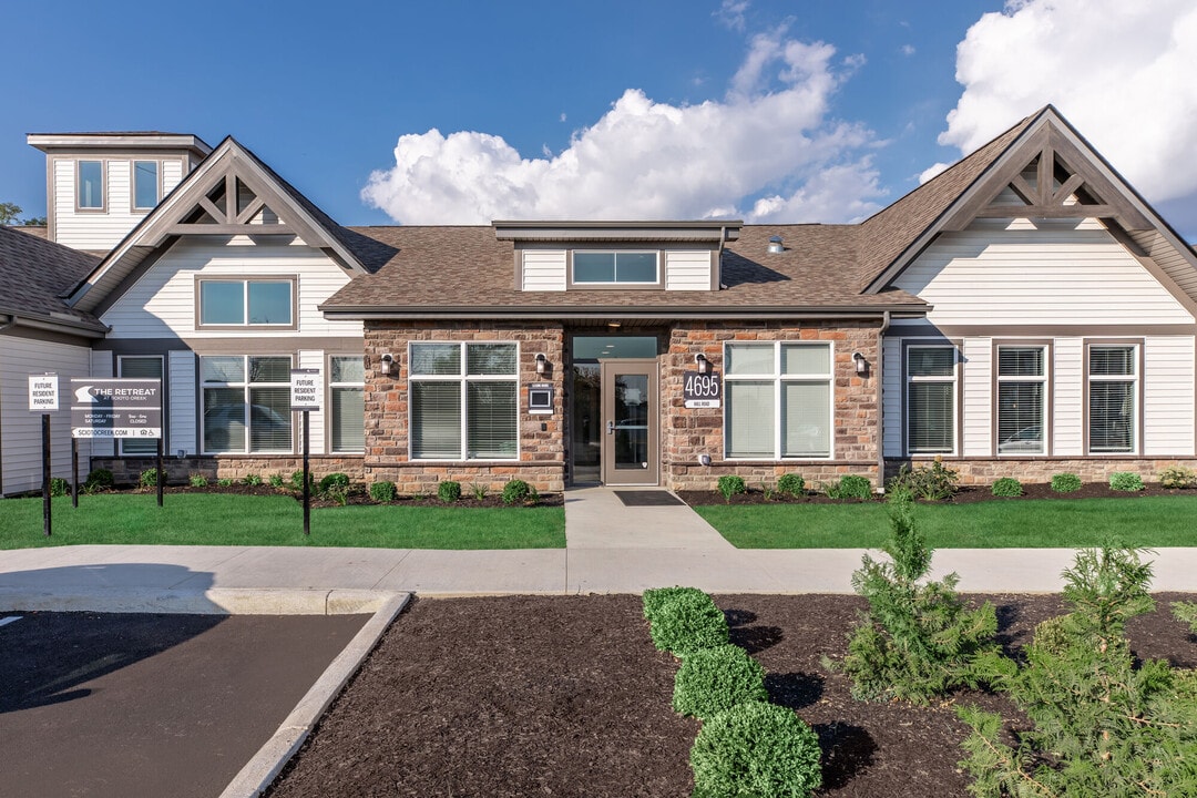 Retreat At Scioto Creek in Columbus, OH - Building Photo