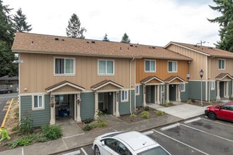 Riverton Terrace I in Tukwila, WA - Building Photo - Building Photo