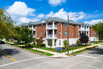 Carytown Crossing in Richmond, VA - Foto de edificio - Building Photo