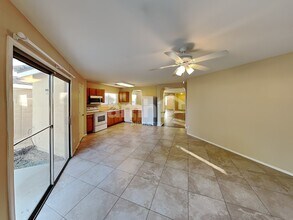 10530 W Carlota Ln in Peoria, AZ - Foto de edificio - Building Photo