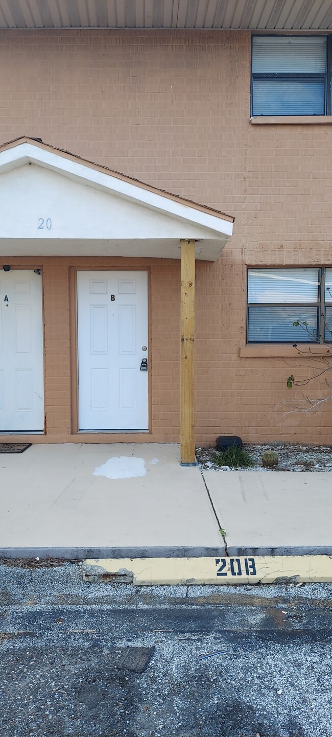 property at 20 Elton St