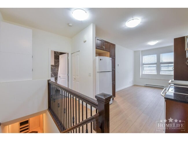 6983-6192 192 St in Surrey, BC - Building Photo - Building Photo