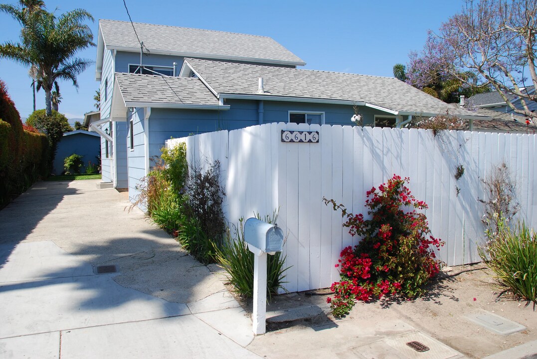 6616 Sabado Tarde Rd in Goleta, CA - Building Photo