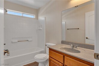 3520 Glorious Iris Pl in North Las Vegas, NV - Building Photo - Building Photo