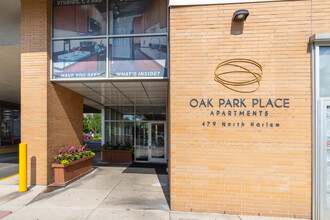 Oak Park Place in Oak Park, IL - Foto de edificio - Building Photo