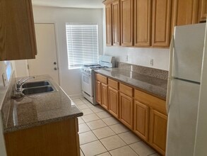 1314 1/2 S Hudson Ave in Los Angeles, CA - Foto de edificio - Building Photo