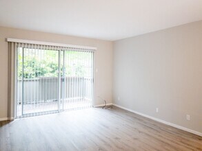 801 Meadowsweet Dr in Corte Madera, CA - Building Photo - Building Photo