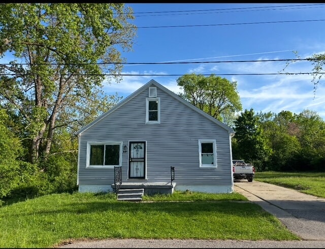 property at 1404 E Kurtz Ave