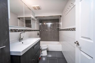 217 1st St-Unit -1 in Jersey City, NJ - Building Photo - Building Photo