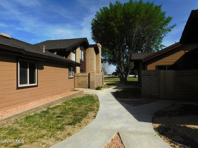 21319 Conklin Blvd in California City, CA - Building Photo - Building Photo