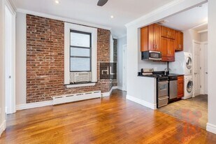 East 18th Street in New York, NY - Building Photo