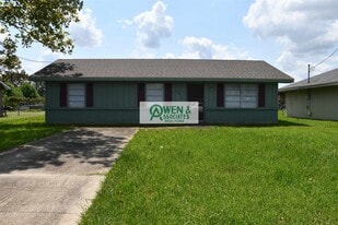 2013 Elizabeth St in Westlake, LA - Building Photo