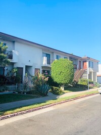 1205  Victoria Ave in Venice, CA - Foto de edificio - Interior Photo