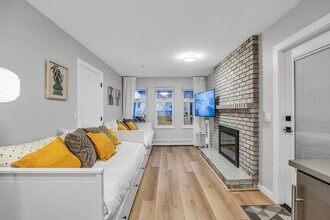 3373 E 44th Ave, Unit SI ID1273077P in Vancouver, BC - Building Photo - Building Photo