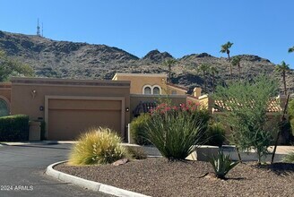 10606 North 8th St in Phoenix, AZ - Building Photo - Building Photo