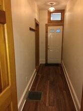 55 Monastery Rd, Unit 1 in Boston, MA - Foto de edificio - Building Photo