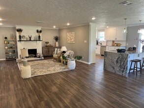 2007 Wood Pl in Longview, TX - Foto de edificio - Building Photo