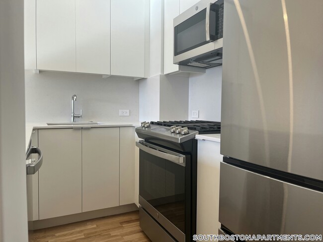 property at 1410 Columbia Rd