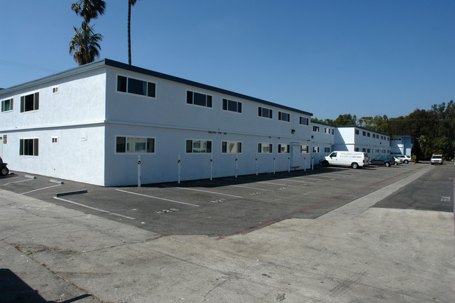 El Dorado Apartments in Goleta, CA - Building Photo - Building Photo