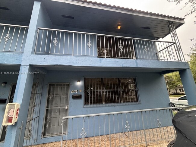 384 NW 93rd St in Miami, FL - Building Photo - Building Photo