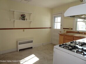 963 Co Rte 19 in Elizaville, NY - Building Photo - Building Photo