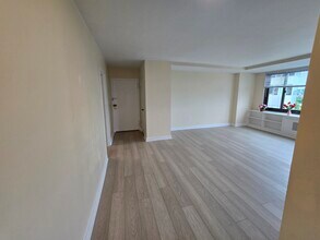 1021 Arlington Blvd, Unit #619 in Arlington, VA - Building Photo - Building Photo