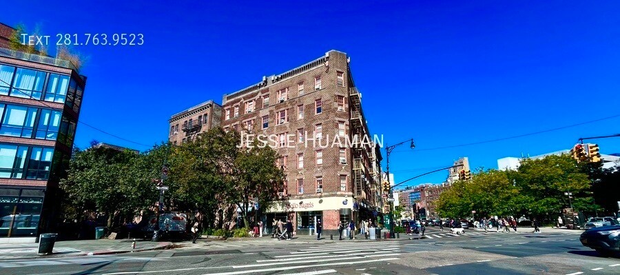 201-205-205 W 11th St in New York, NY - Foto de edificio