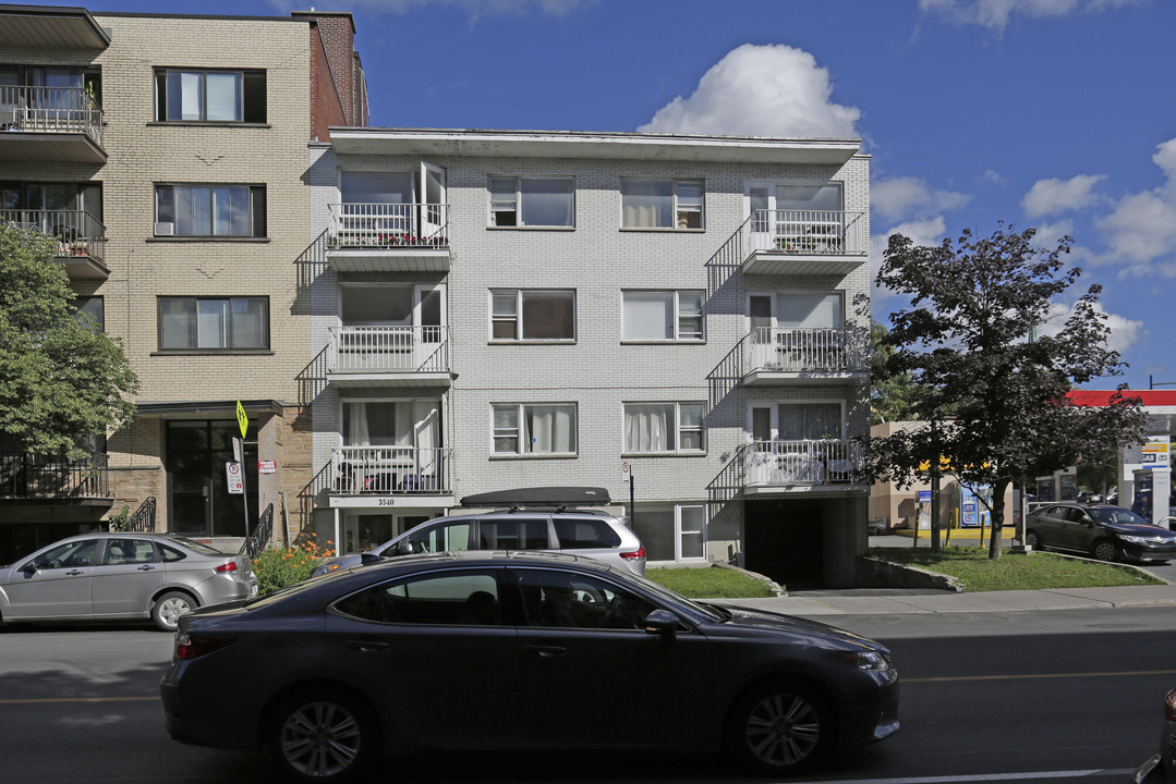 3540 Édouard-Montpetit in Montréal, QC - Building Photo