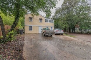 1547 Heath St in Augusta, GA - Building Photo