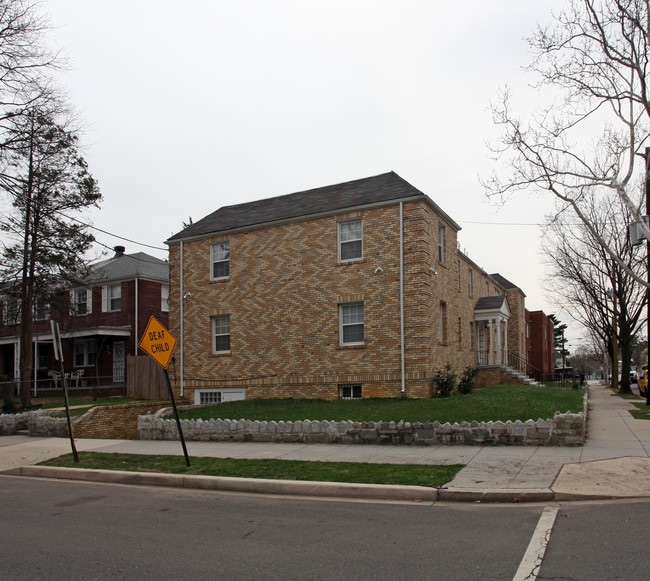 1800 Fort Davis St SE in Washington, DC - Foto de edificio - Building Photo