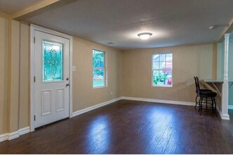 1410 S Washington Ave in Fayetteville, AR - Building Photo - Building Photo