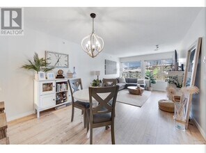 3110 Dayanee Springs Blvd, Unit 517 in Coquitlam, BC - Building Photo - Building Photo