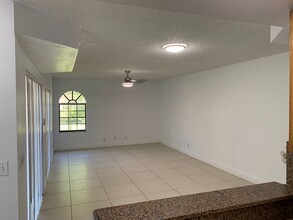 8206 Severn Dr, Unit A in Boca Raton, FL - Building Photo - Building Photo