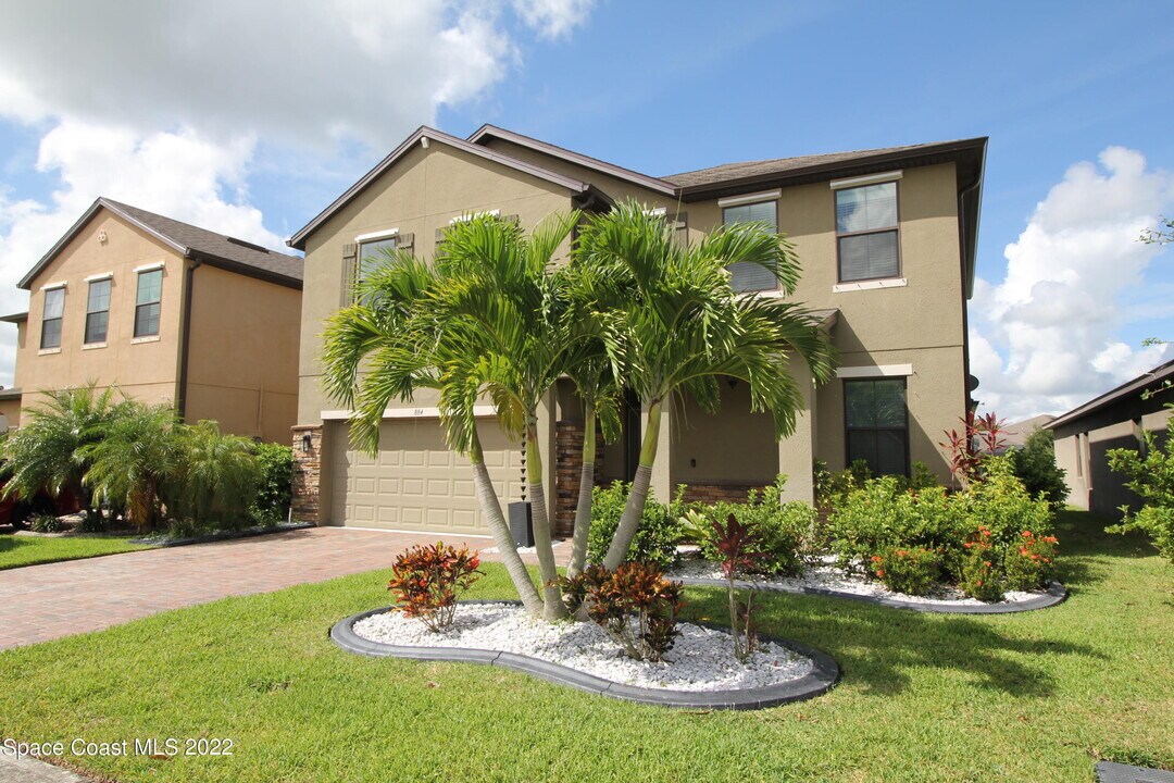 884 Musgrass Cir in West Melbourne, FL - Building Photo
