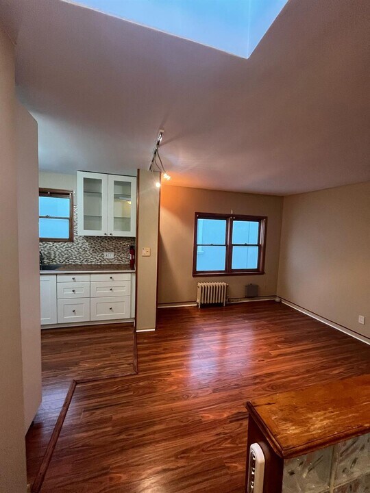 200-03 34th Ave in Queens, NY - Building Photo