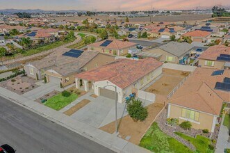 28954 Copper River Rd in Menifee, CA - Building Photo - Building Photo