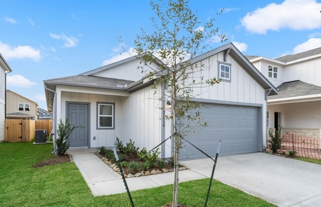 property at 21618 Fox Gully Ln