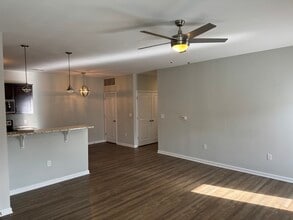 Riverwood Flats in Bowling Green, KY - Building Photo - Building Photo
