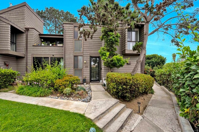 675 S Sierra Ave