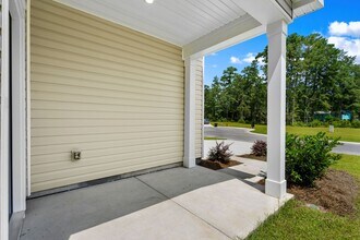 441 Falling Leaf Lp in Myrtle Beach, SC - Foto de edificio - Building Photo
