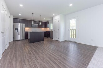 9268 Hemlock Ln in Dexter, MI - Building Photo - Building Photo
