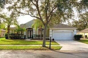 4906 E Lake Cove Blvd in St. Cloud, FL - Building Photo