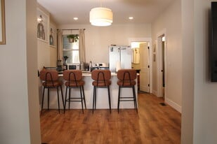 103 Renwick St in Newburgh, NY - Building Photo