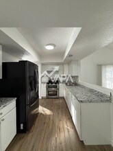 12411 Gran Vista St in San Antonio, TX - Building Photo - Building Photo