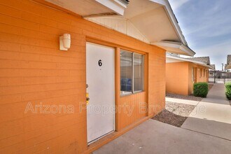 1702 W Vogel Ave in Phoenix, AZ - Building Photo - Building Photo