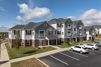 Abbey Ridge Apartments in Oxford, MI - Foto de edificio - Building Photo