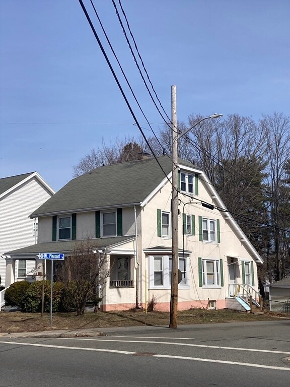 427 N Main St in Randolph, MA - Building Photo - Building Photo