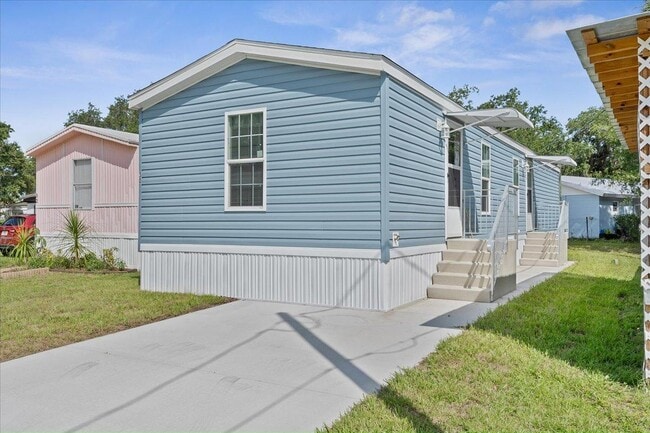 property at 414 N Ridgewood Ave