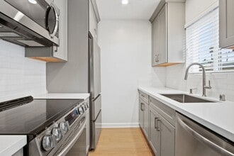 117 Strand St in Santa Monica, CA - Building Photo - Building Photo